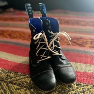 Fluevog Boots sz 7.5